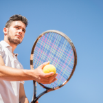 Teciomar Abila revela a trajetória inspiradora de Novak Djokovic até o topo do tênis mundial.