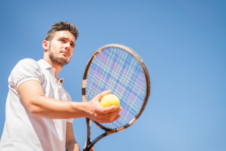 Teciomar Abila revela a trajetória inspiradora de Novak Djokovic até o topo do tênis mundial.