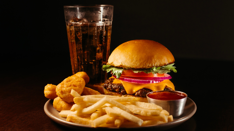 Entre a conveniência e o perigo: Alexandre Costa Pedrosa alerta sobre os impactos silenciosos dos ultraprocessados na saúde moderna.