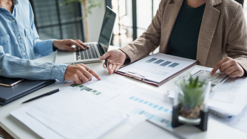 Soluções voltadas ao cotidiano geram valor quando serviços digitais atendem necessidades concretas, segundo Andre de Barros Faria.