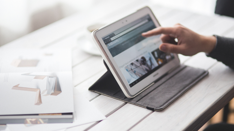 Os serviços digitais que resolvem problemas reais transformam o cotidiano de empresas e cidadãos, como destaca Andre de Barros Faria.