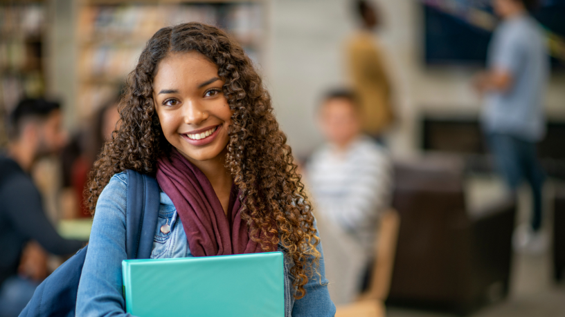 Política de Assistência Estudantil da UFES: desafios, avanços e impactos na permanência universitária