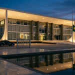 Crise no STF se agrava após afastamento do chefe da PF; entenda o que está em jogo para o Brasil